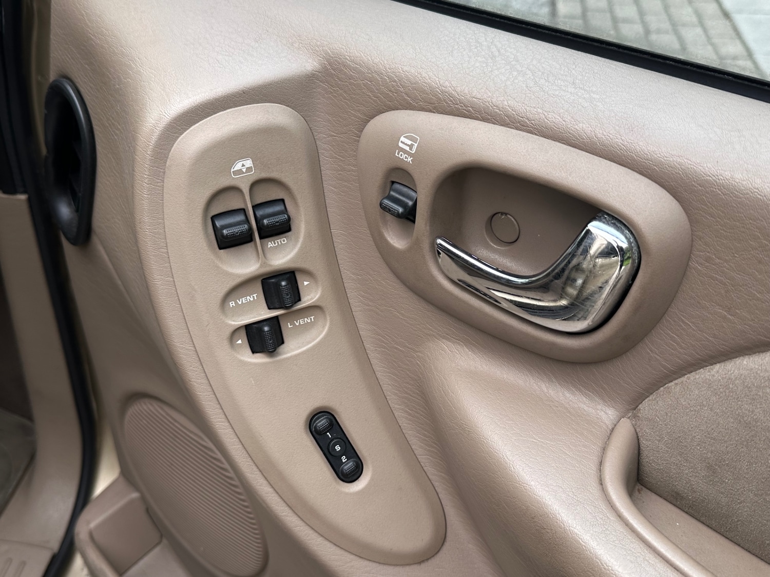 Used Chrysler Grand Voyager 2001 for sale - 77087755: Photo 23