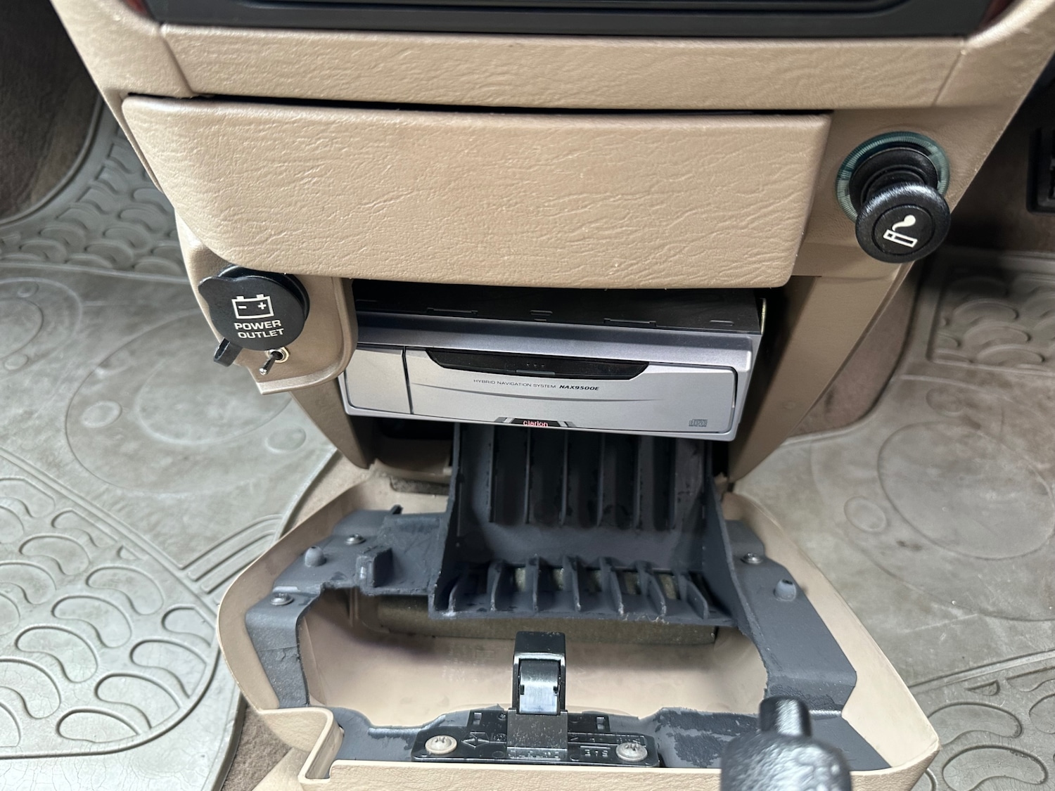 Used Chrysler Grand Voyager 2001 for sale - 77087755: Photo 42