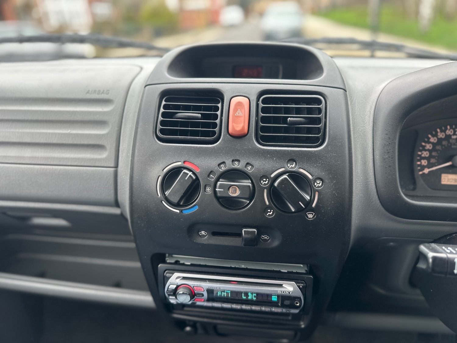 Used Suzuki Wagon R 2002 for sale - 77381166: Photo 29