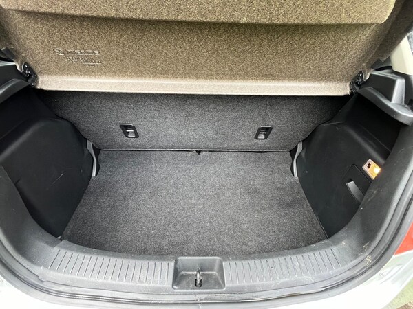 Used Mazda Mazda2 2012 for sale - 72273706: Photo 10