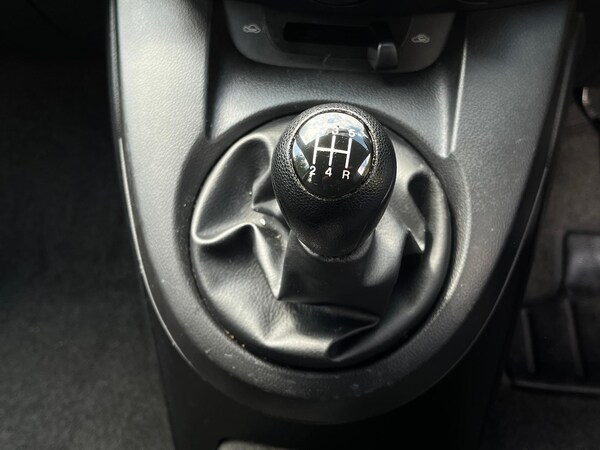 Used Mazda Mazda2 2012 for sale - 72273706: Photo 30