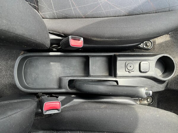 Used Mazda Mazda2 2012 for sale - 72273706: Photo 31