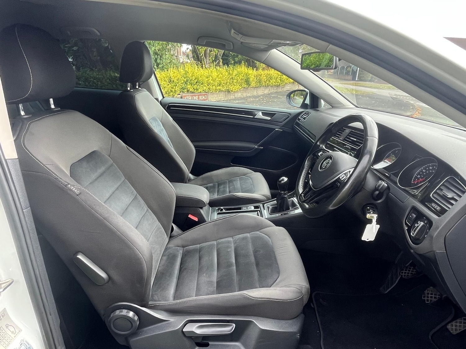 Used Volkswagen Golf 2015 for sale - 77258804: Photo 31