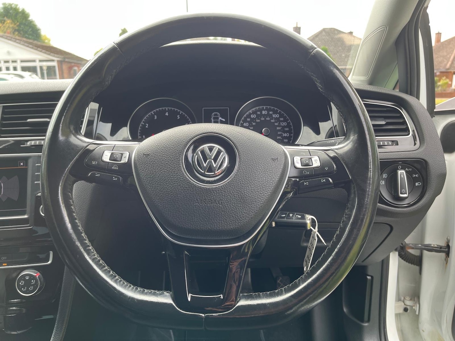 Used Volkswagen Golf 2015 for sale - 77258804: Photo 45