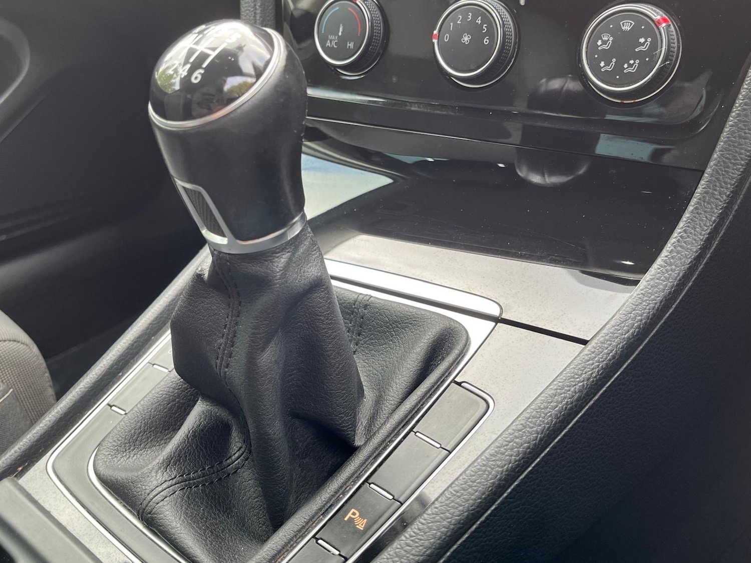 Used Volkswagen Golf 2015 for sale - 77258804: Photo 56