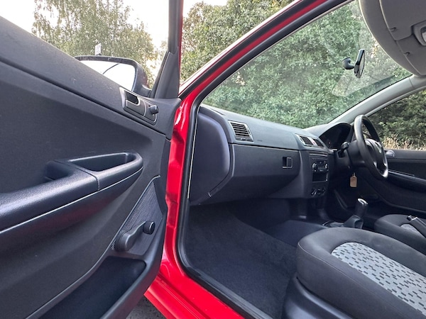 Used Skoda Fabia 2005 for sale - 74989568: Photo 32