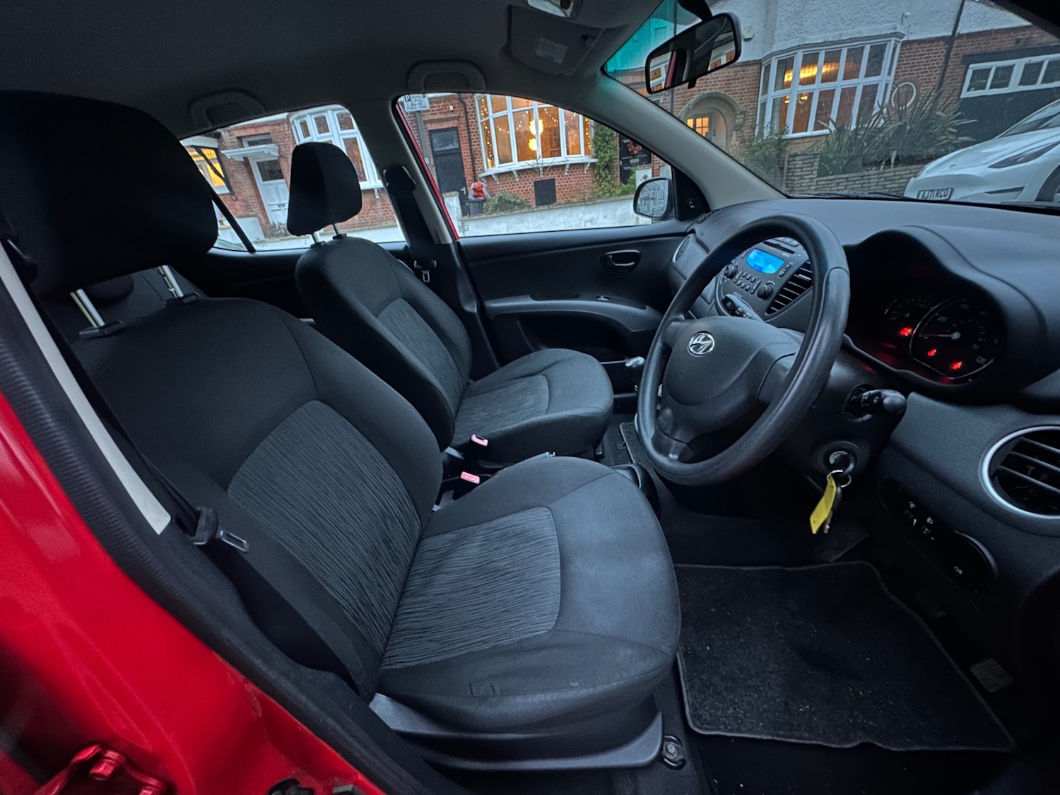 Used Hyundai i10 2011 for sale - 77162443: Photo 25