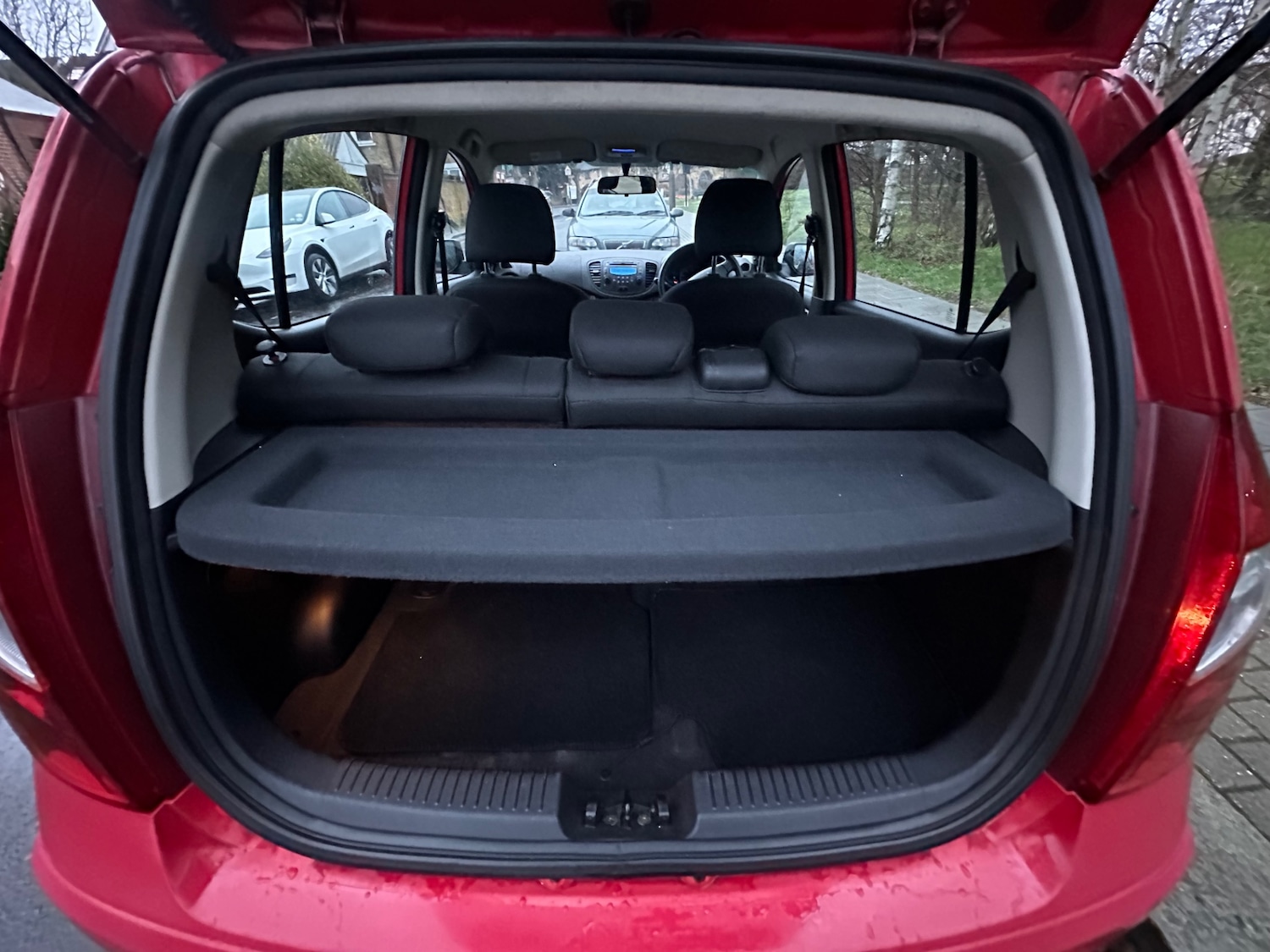 Used Hyundai i10 2011 for sale - 77162443: Photo 3