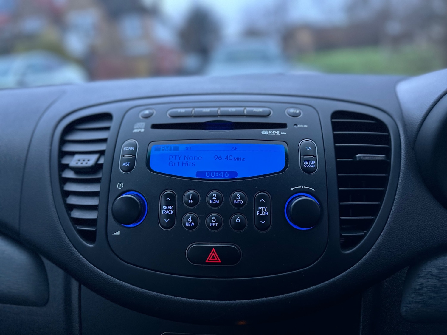 Used Hyundai i10 2011 for sale - 77162443: Photo 31