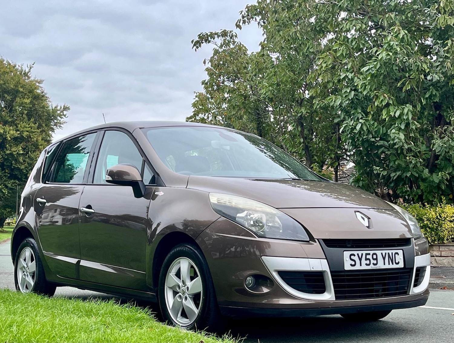 Used Renault Scenic 2009 for sale - 77718240: Photo 12