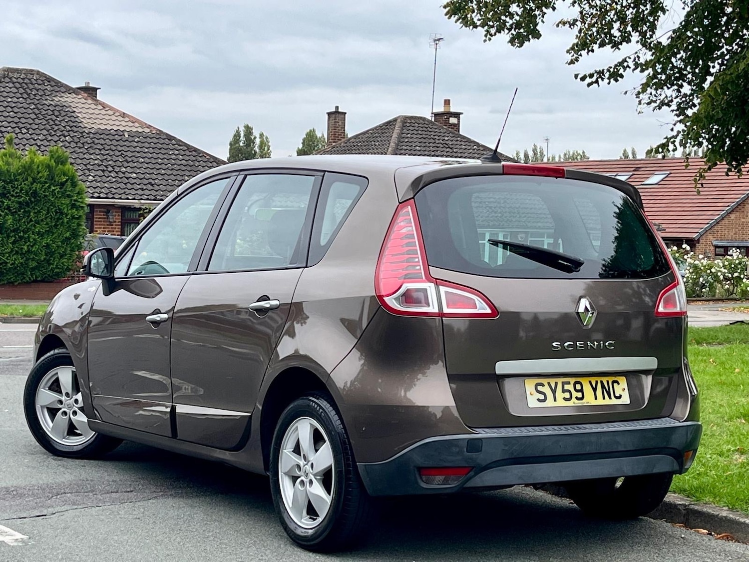 Used Renault Scenic 2009 for sale - 77718240: Photo 16