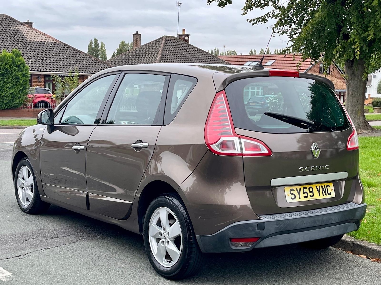 Used Renault Scenic 2009 for sale - 77718240: Photo 17