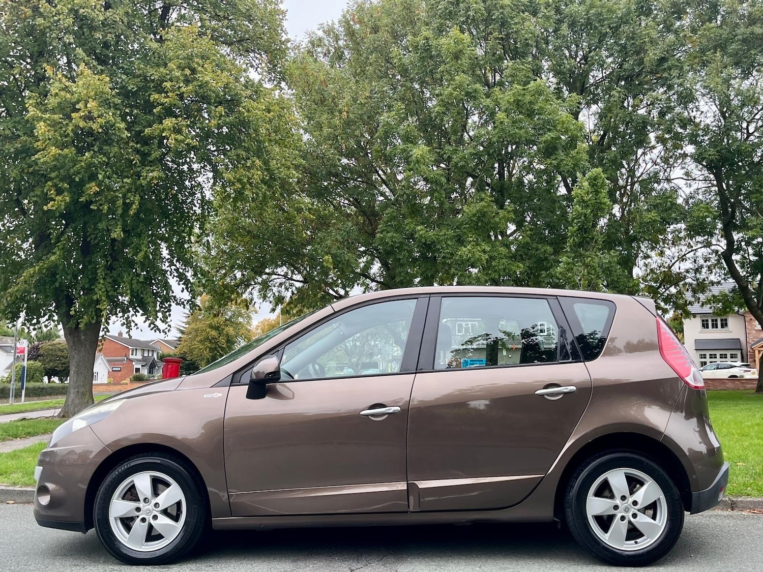 Used Renault Scenic 2009 for sale - 77718240: Photo 18