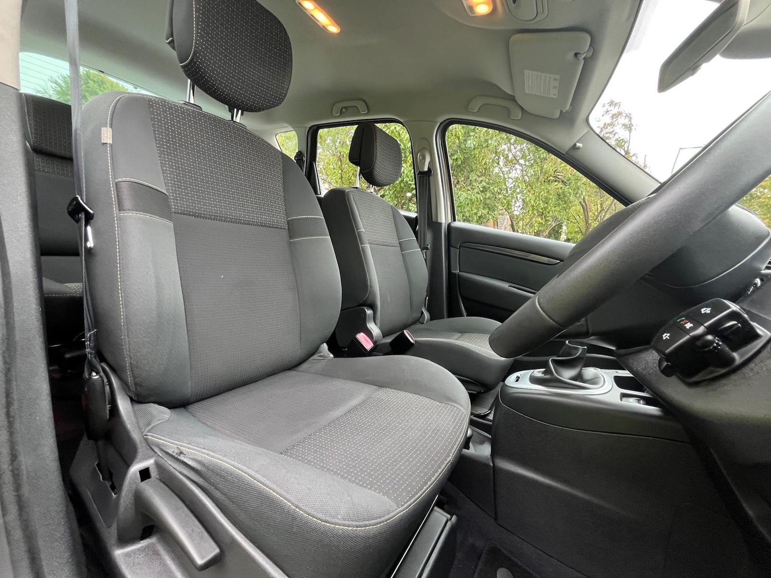 Used Renault Scenic 2009 for sale - 77718240: Photo 26