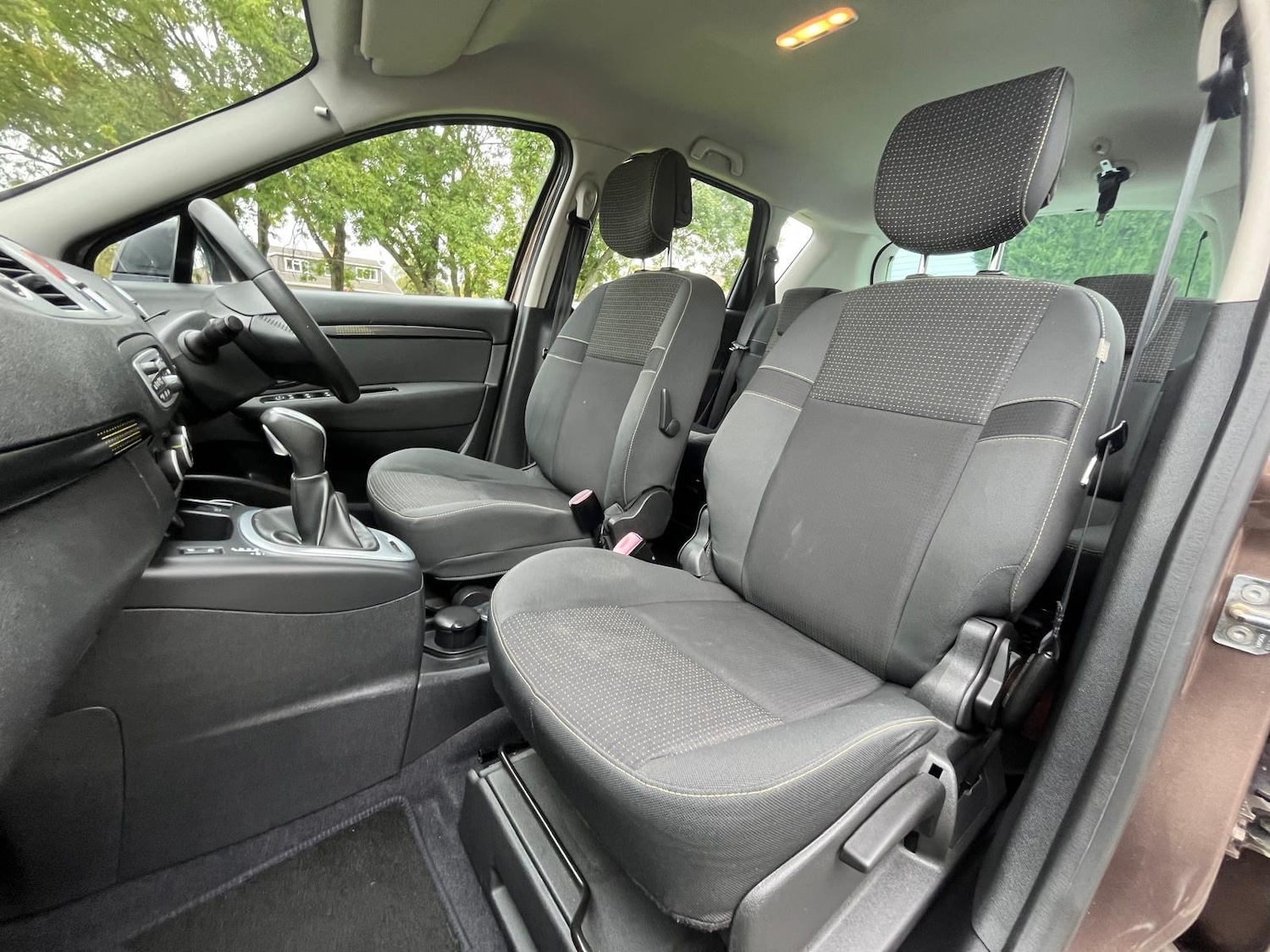 Used Renault Scenic 2009 for sale - 77718240: Photo 28