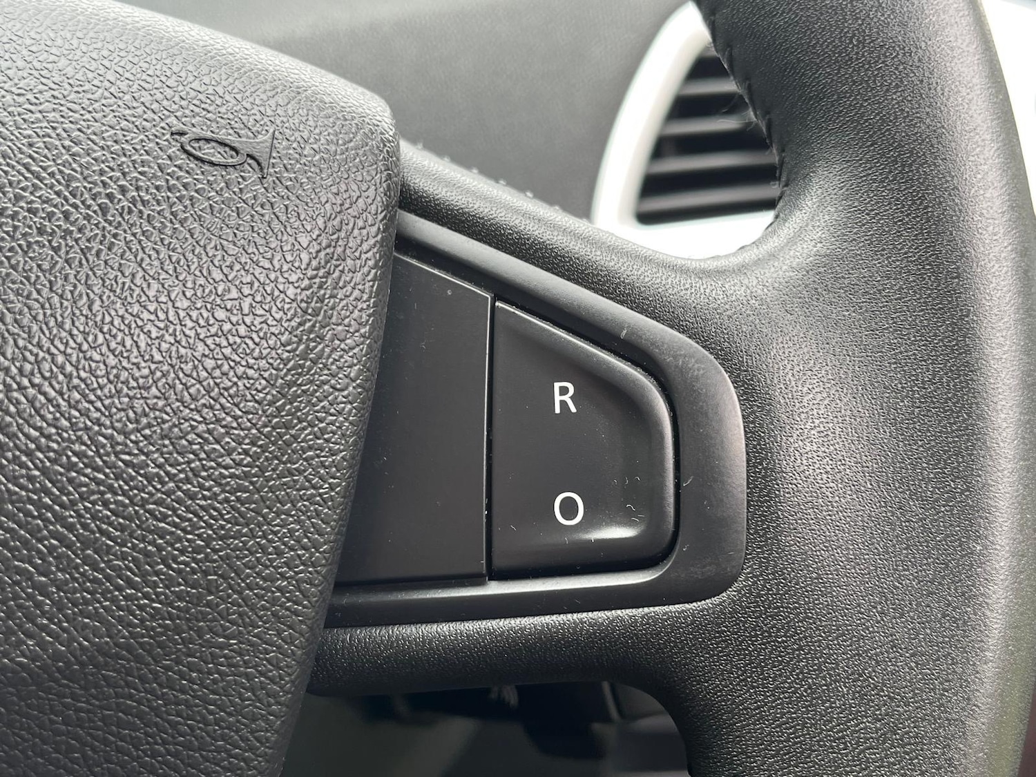 Used Renault Scenic 2009 for sale - 77718240: Photo 54