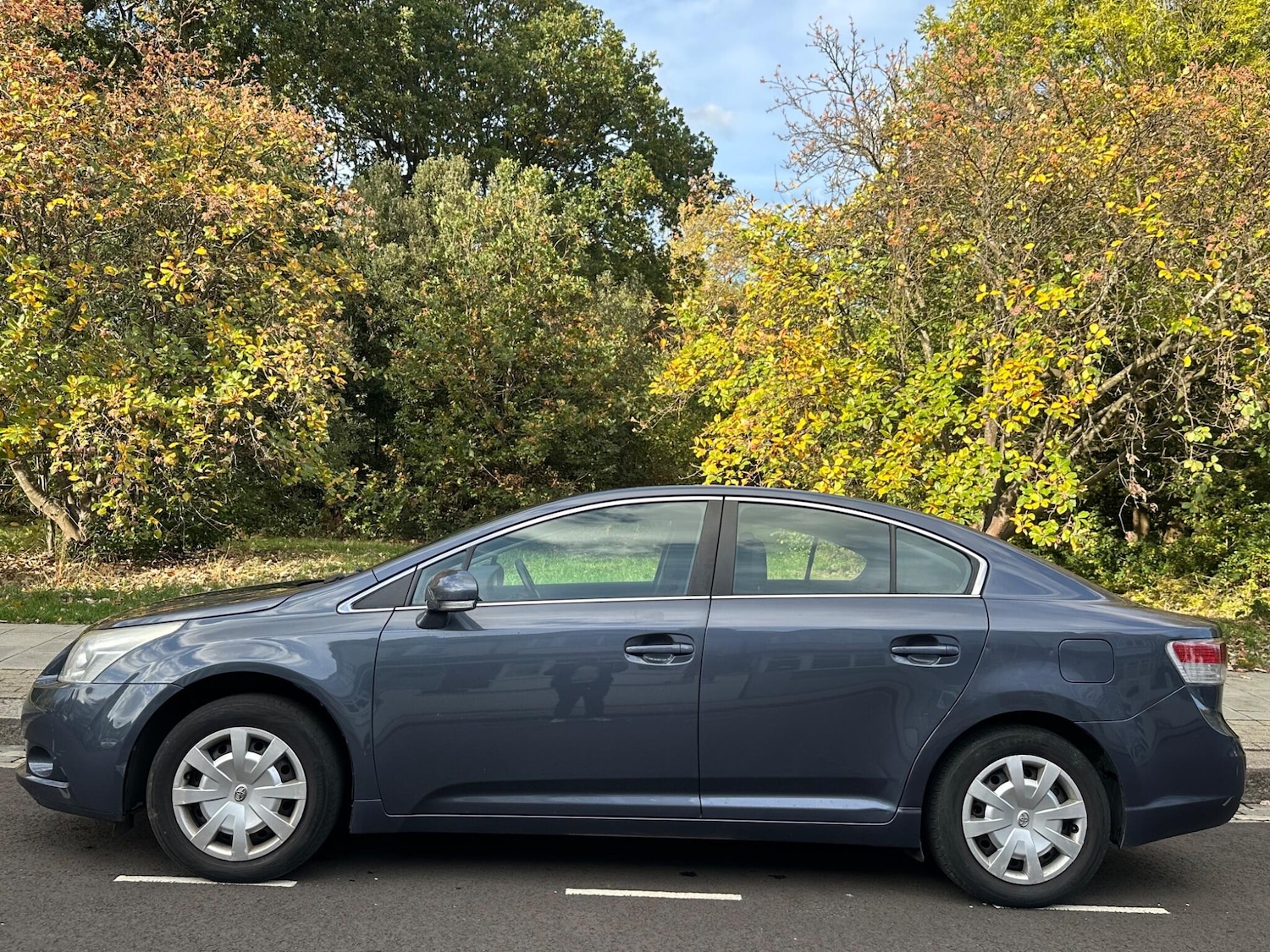Used Toyota Avensis 2009 for sale - 76349154: Photo 8