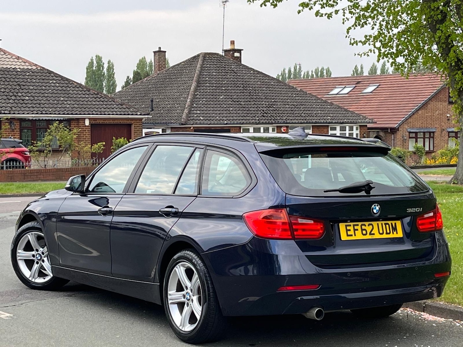 Used BMW 3 Series 2012 for sale - 77086701: Photo 2