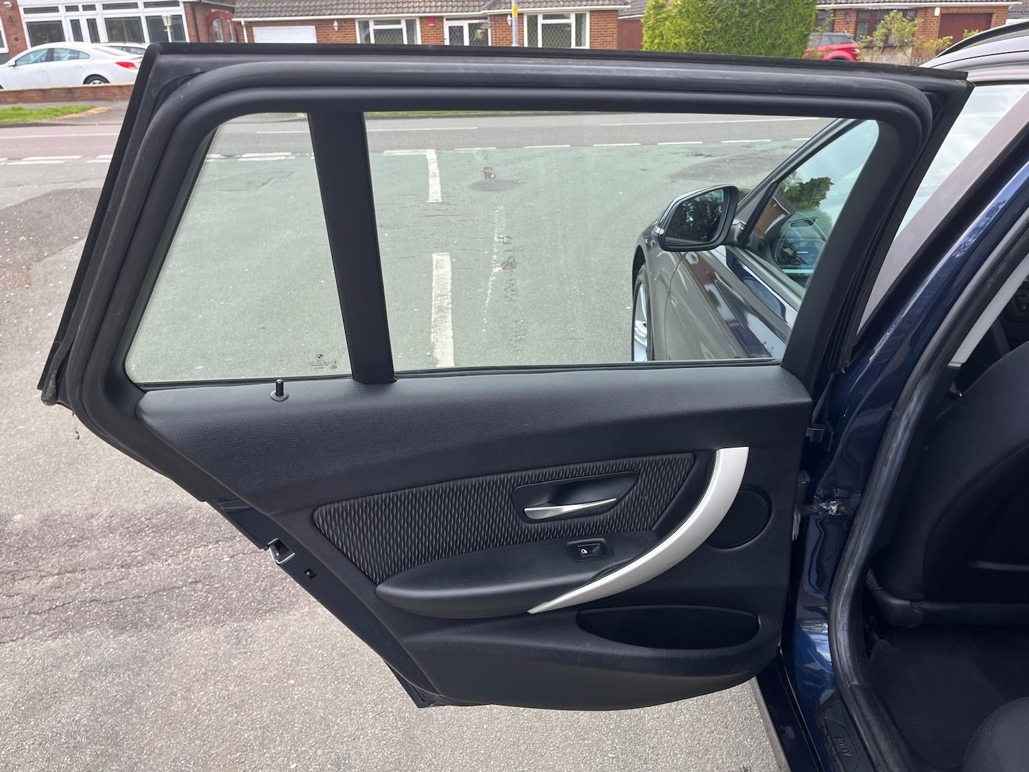 Used BMW 3 Series 2012 for sale - 77086701: Photo 37