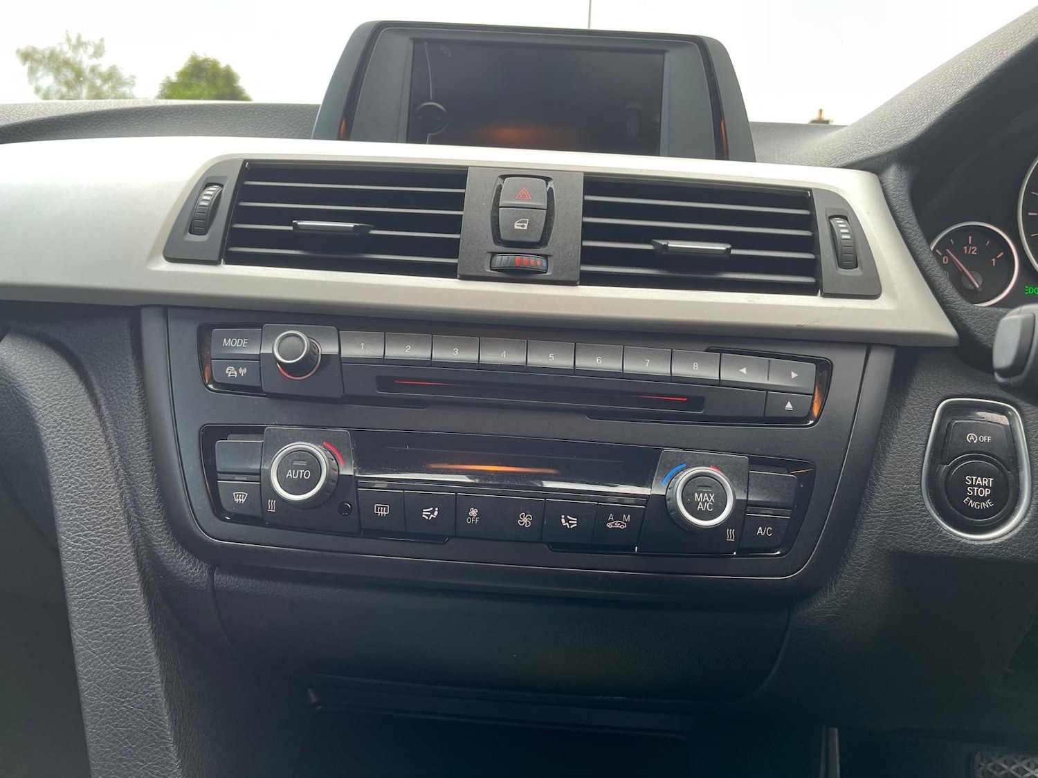 Used BMW 3 Series 2012 for sale - 77086701: Photo 52