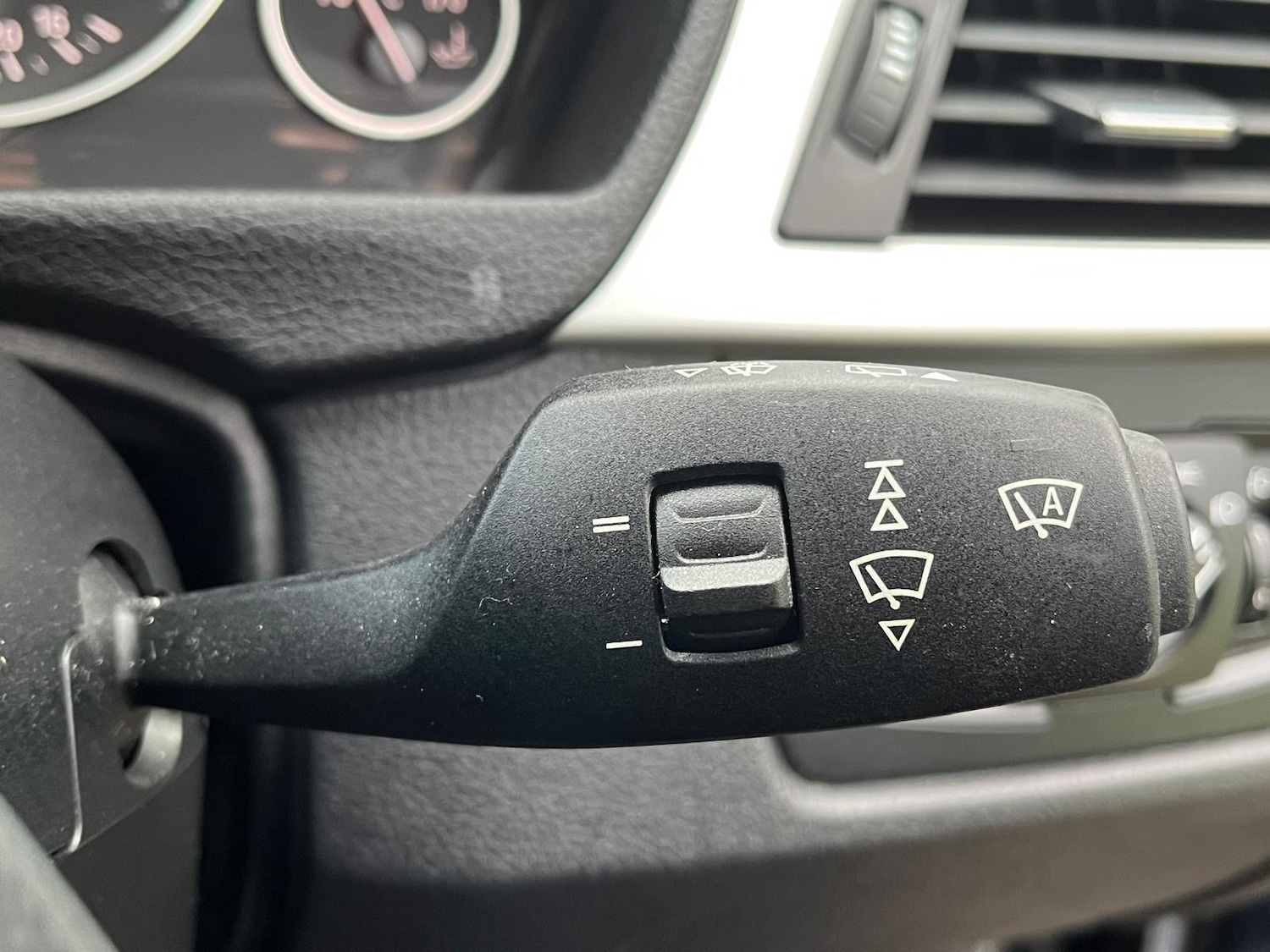 Used BMW 3 Series 2012 for sale - 77086701: Photo 53