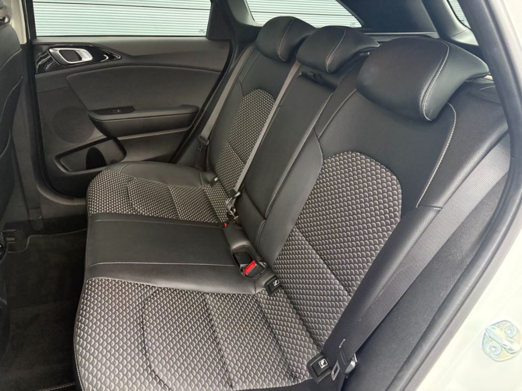 Used Kia Ceed 2023 for sale - 76558338: Photo 18