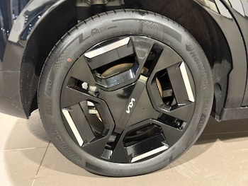 Used Kia EV3 2025 for sale - 76697948: Photo