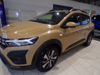 Used Dacia Sandero Stepway 2025 for sale - 76469391: Photo