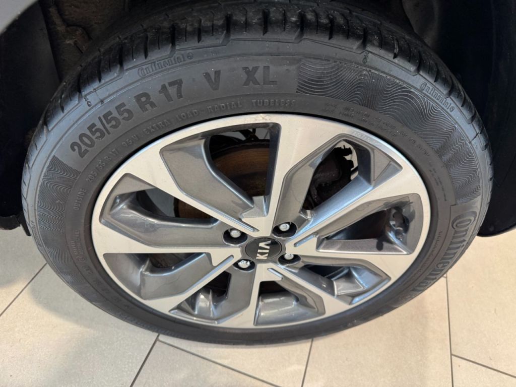 Used Kia Stonic 2020 for sale - 76184895: Photo 14