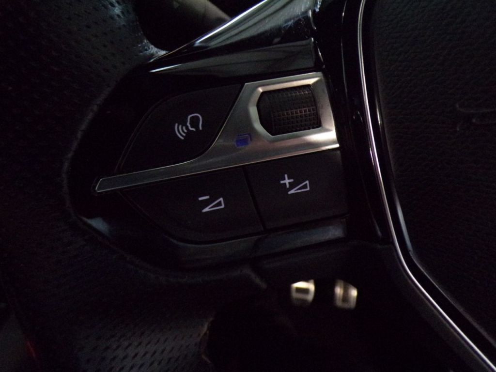 Used Peugeot 5008 2022 for sale - 76461651: Photo 24