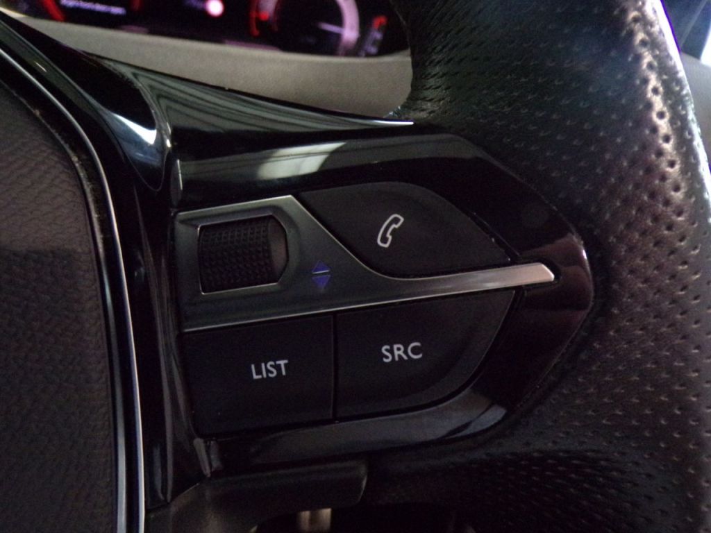 Used Peugeot 5008 2022 for sale - 76461651: Photo 25