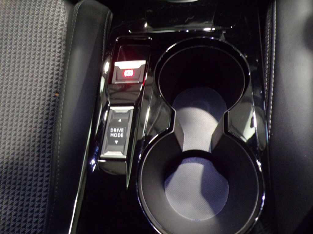 Used Peugeot 2008 2021 for sale - 76332839: Photo 24