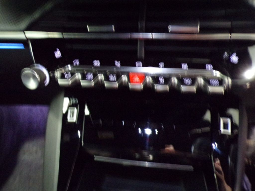 Used Peugeot 2008 2021 for sale - 76332839: Photo 25