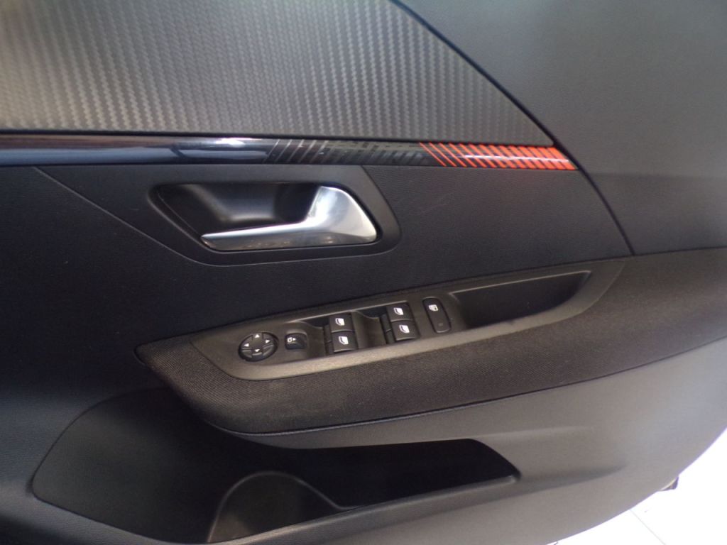 Used Peugeot 208 2022 for sale - 76118289: Photo 20