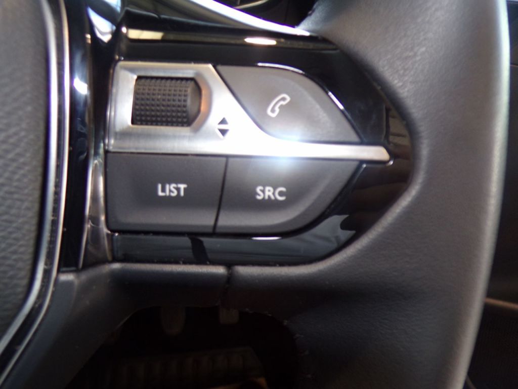 Used Peugeot 208 2022 for sale - 76118289: Photo 22