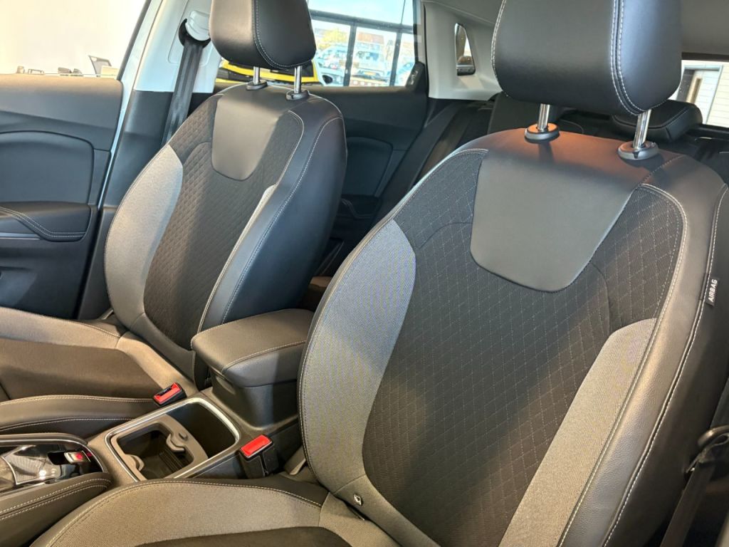 Used Vauxhall Grandland X 2019 for sale - 76664985: Photo 2