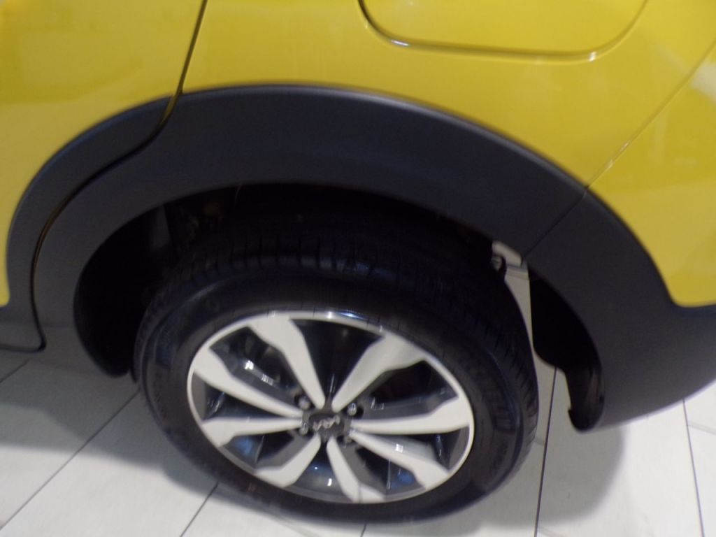 Used Kia Stonic 2023 for sale - 76508798: Photo 11