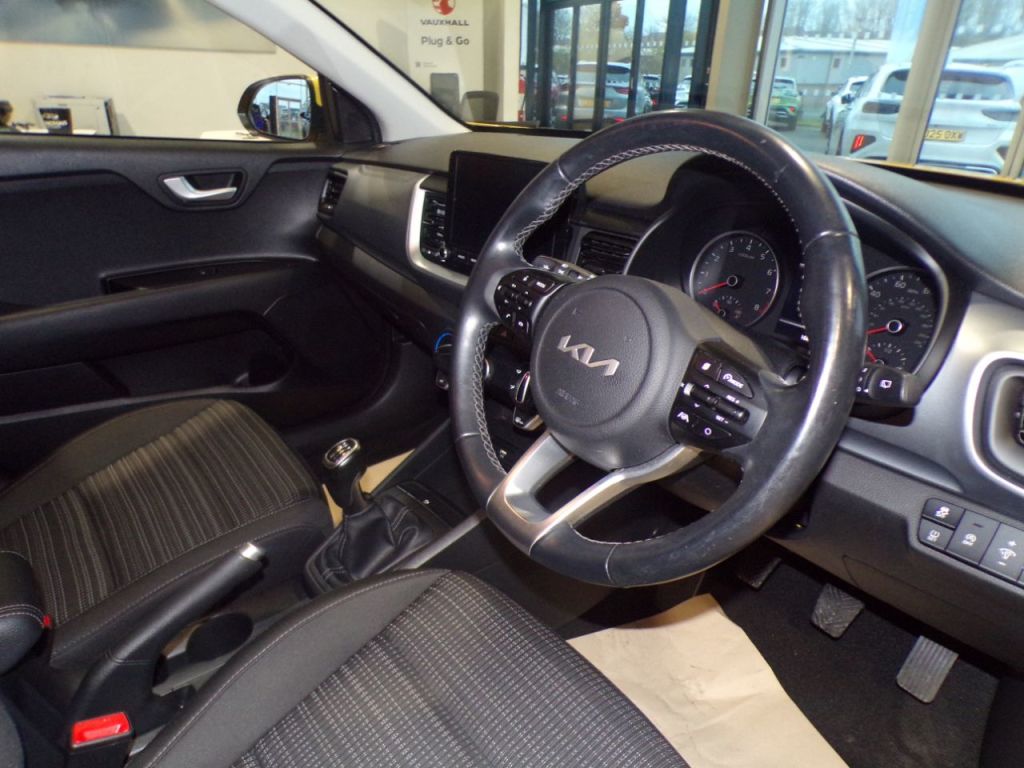Used Kia Stonic 2023 for sale - 76508798: Photo 17