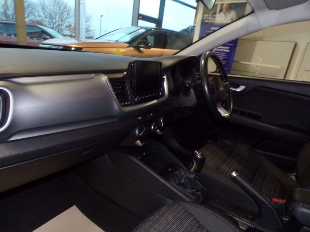 Used Kia Stonic 2023 for sale - 76508798: Photo 18