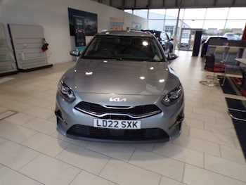 Used Kia Ceed 2022 for sale - 76303207: Photo 2