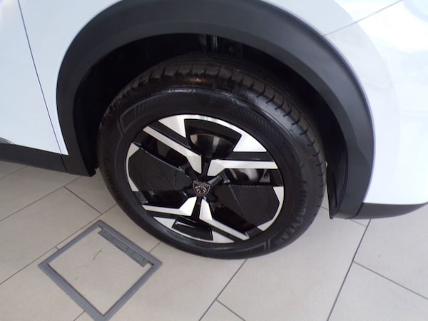 Used Peugeot 2008 2025 for sale - 76118254: Photo 9