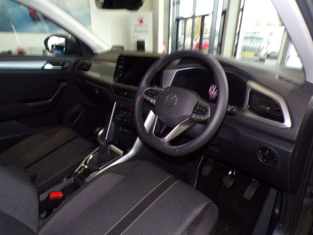 Used Volkswagen T-Roc 2025 for sale - 76355936: Photo 16