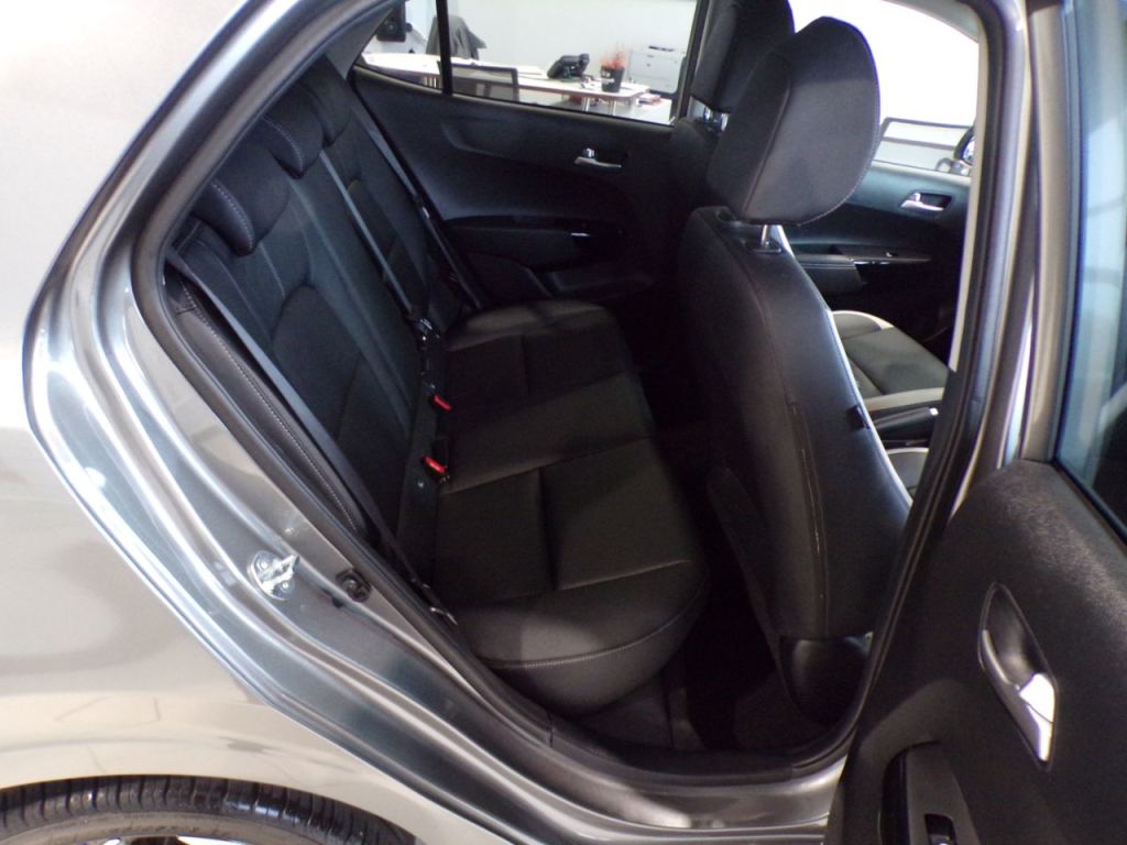 Used Kia Picanto 2024 for sale - 76312246: Photo 32