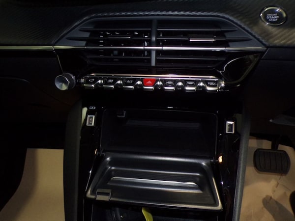 Used Peugeot 208 2024 for sale - 76192938: Photo 25
