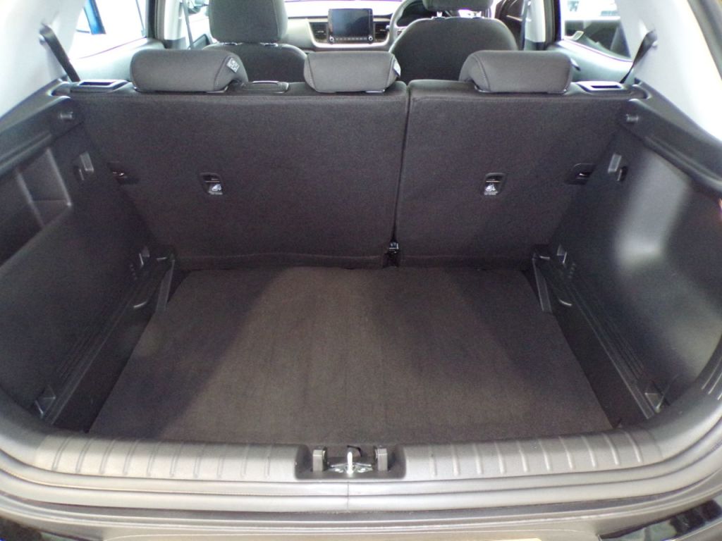 Used Kia Stonic 2025 for sale - 76118225: Photo 13