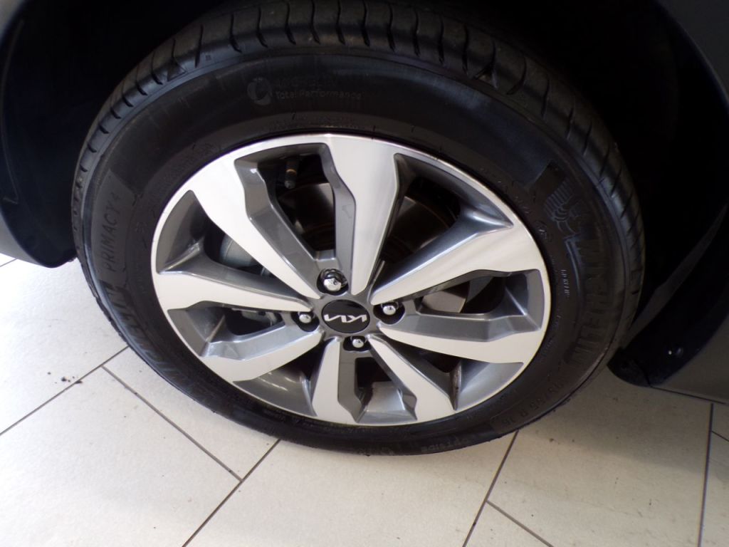 Used Kia Stonic 2025 for sale - 76118225: Photo 16
