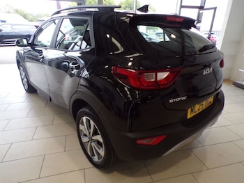 Used Kia Stonic 2025 for sale - 76118225: Photo 4