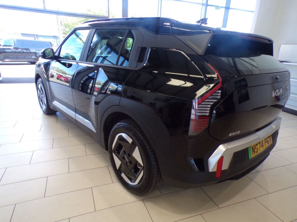Used Kia EV3 2025 for sale - 76118321: Photo 3