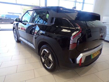 Used Kia EV3 2025 for sale - 76118321: Photo 3