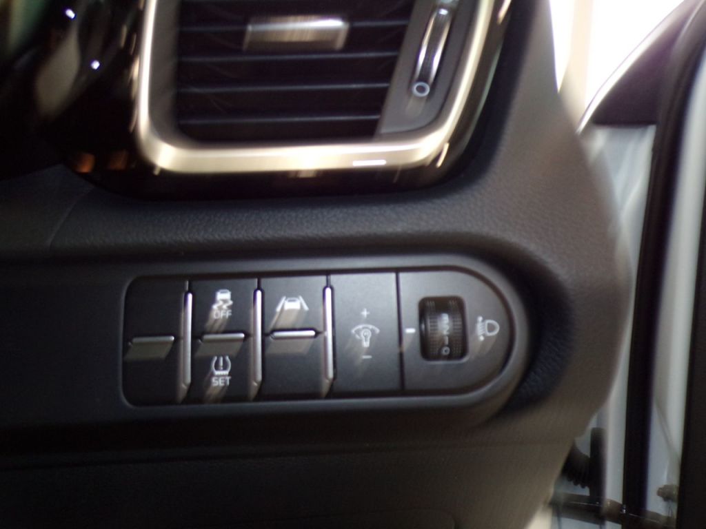 Used Kia XCeed 2025 for sale - 76118239: Photo 22